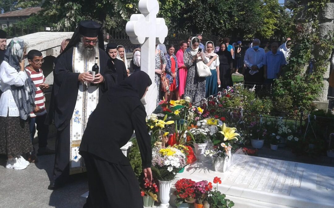 Un deceniu de la trecerea in nefiinta a Sfantului parinte Arhimandrit Arsenie Papacioc