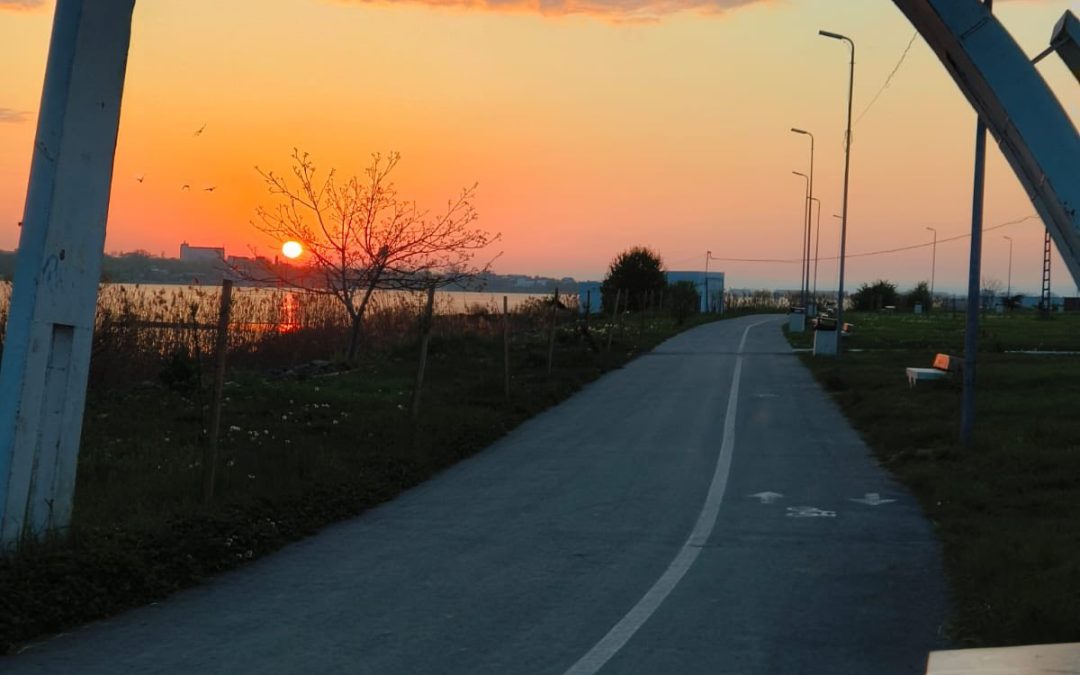 Vinerea Luminată, sub un răsărit binecuvântat pe lacul Techirghiol
