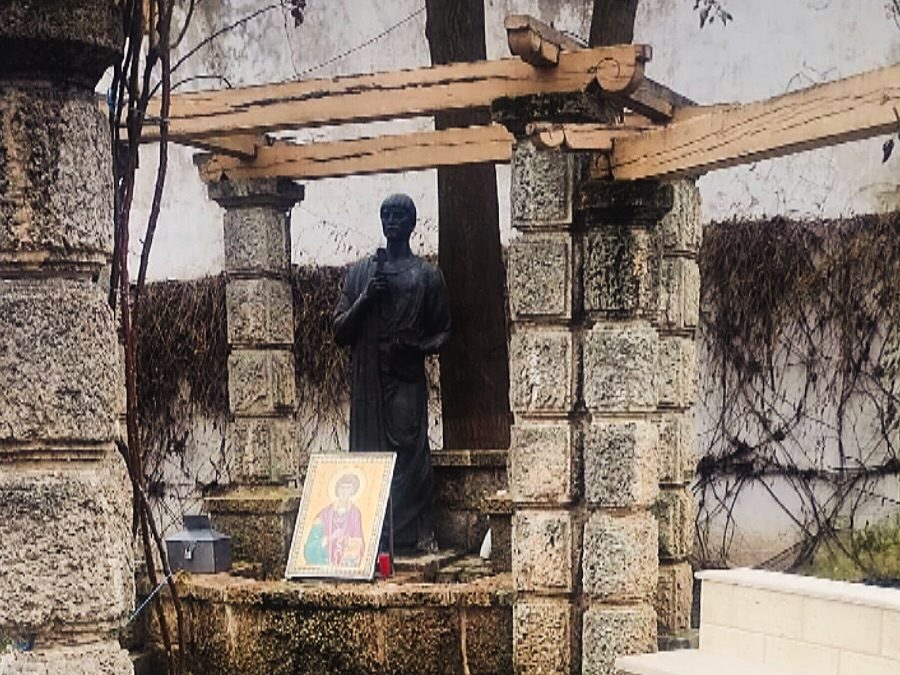 Fântâna Sfântului Pantelimon de la Mănăstirea Techirghiol, un loc al liniștii și al speranței